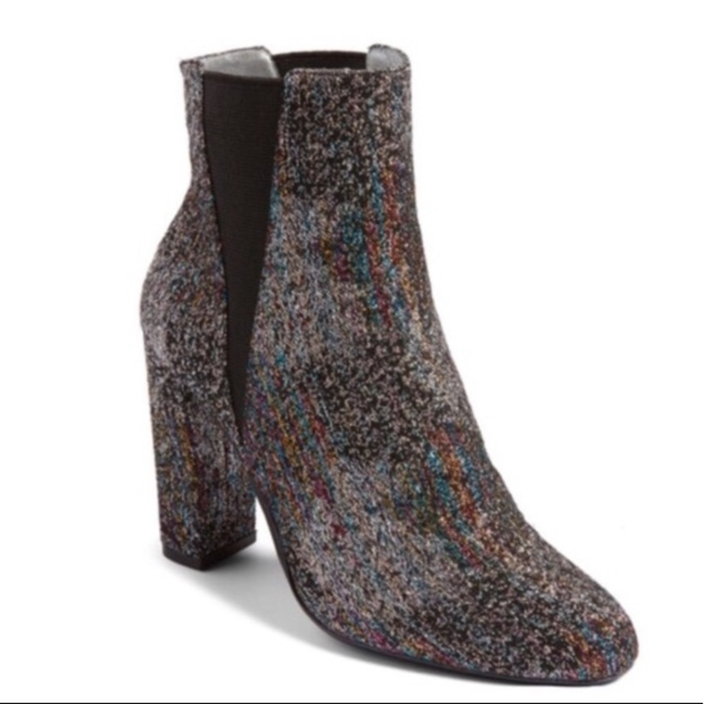 🎉🆕Steve Madden Effects Bootie